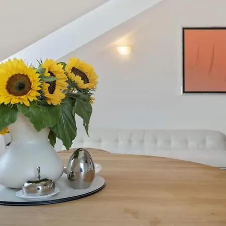 Modern 1-bedroom Near Train Station & Old Town 卢森堡