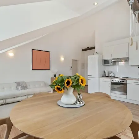 公寓 Modern 1-bedroom Near Train Station & Old Town *