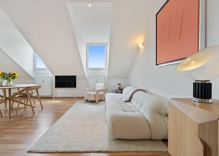 Διαμέρισμα Modern 1-bedroom Near Train Station & Old Town